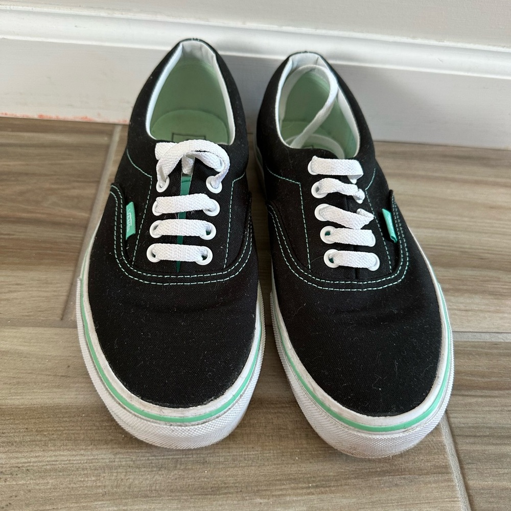 Vans Era 2 Tone Black and Teal Cockatoo Canvas Shoes - Picture 2 of 9